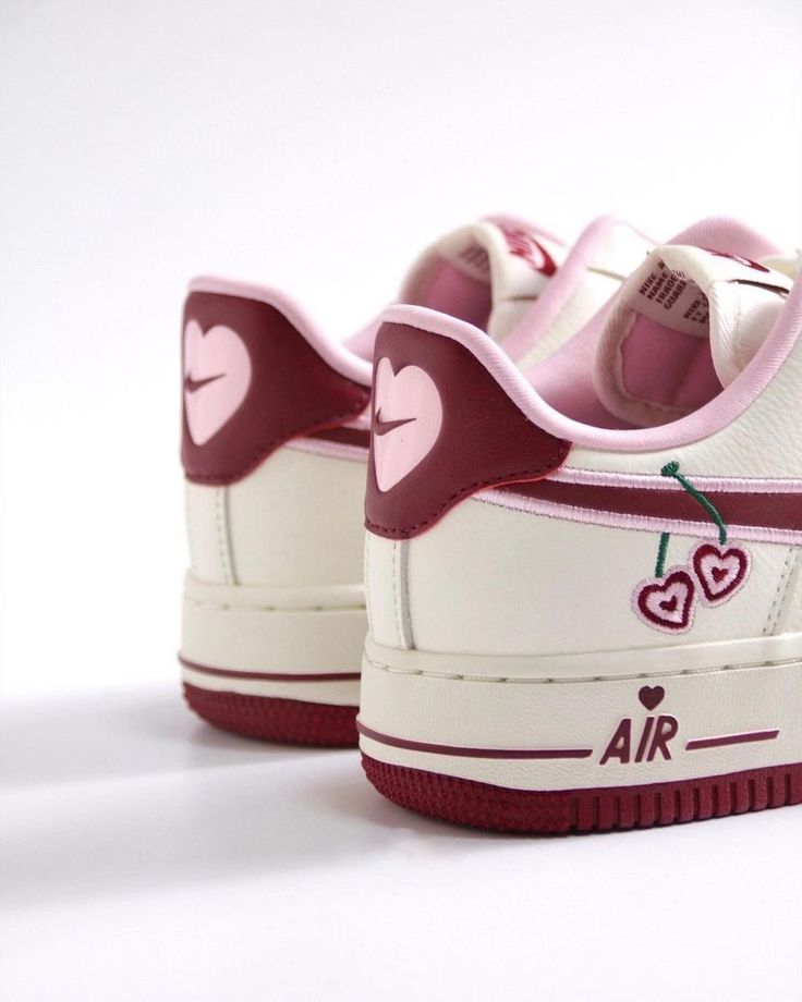 Nike Air Force 1 '07 LX