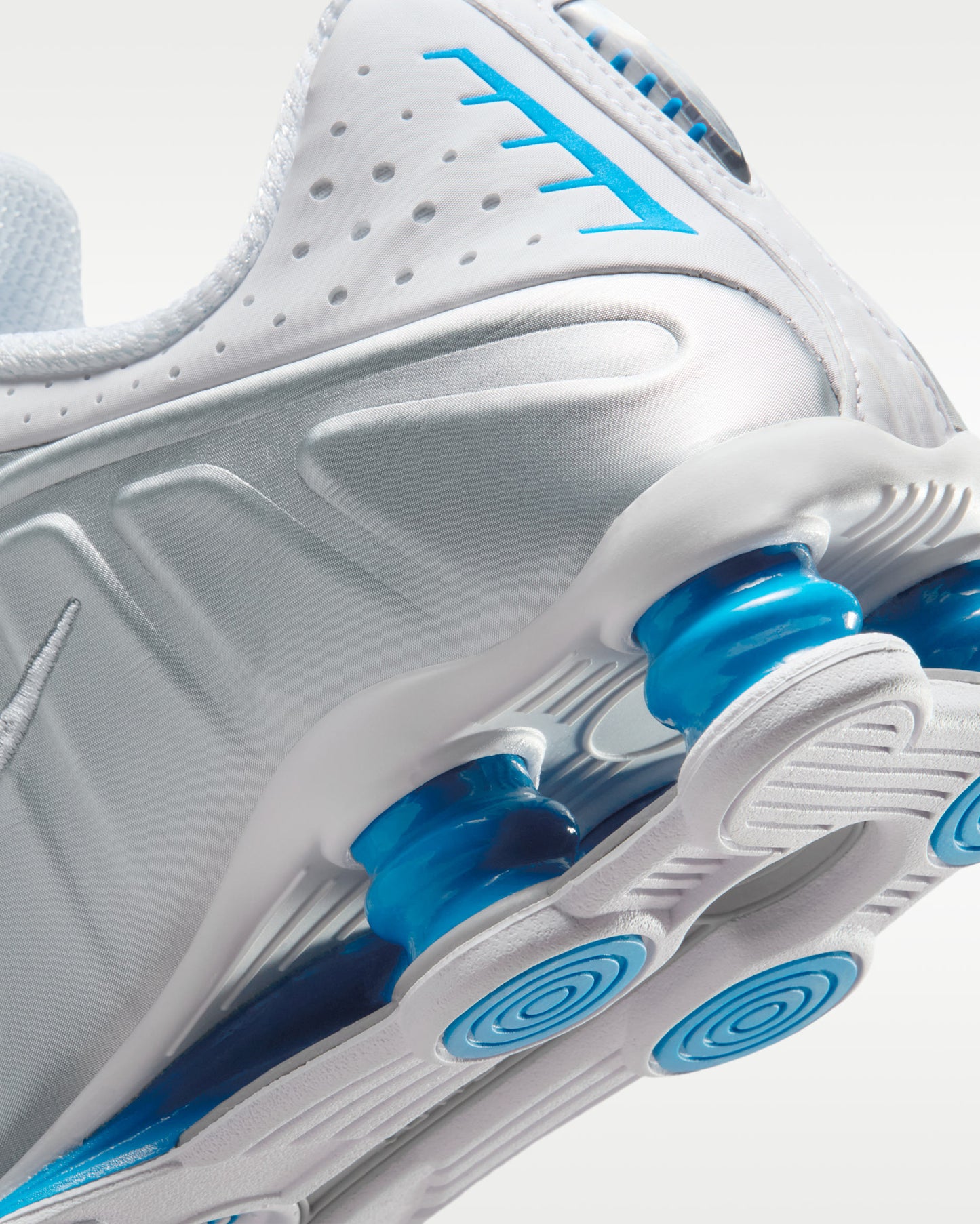 Nike Shox R4
