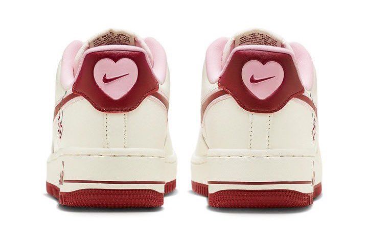 Nike Air Force 1 '07 LX