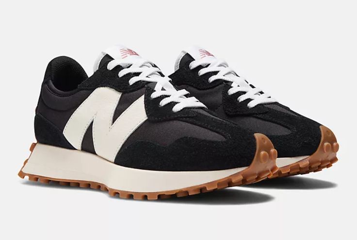 New Balance 327