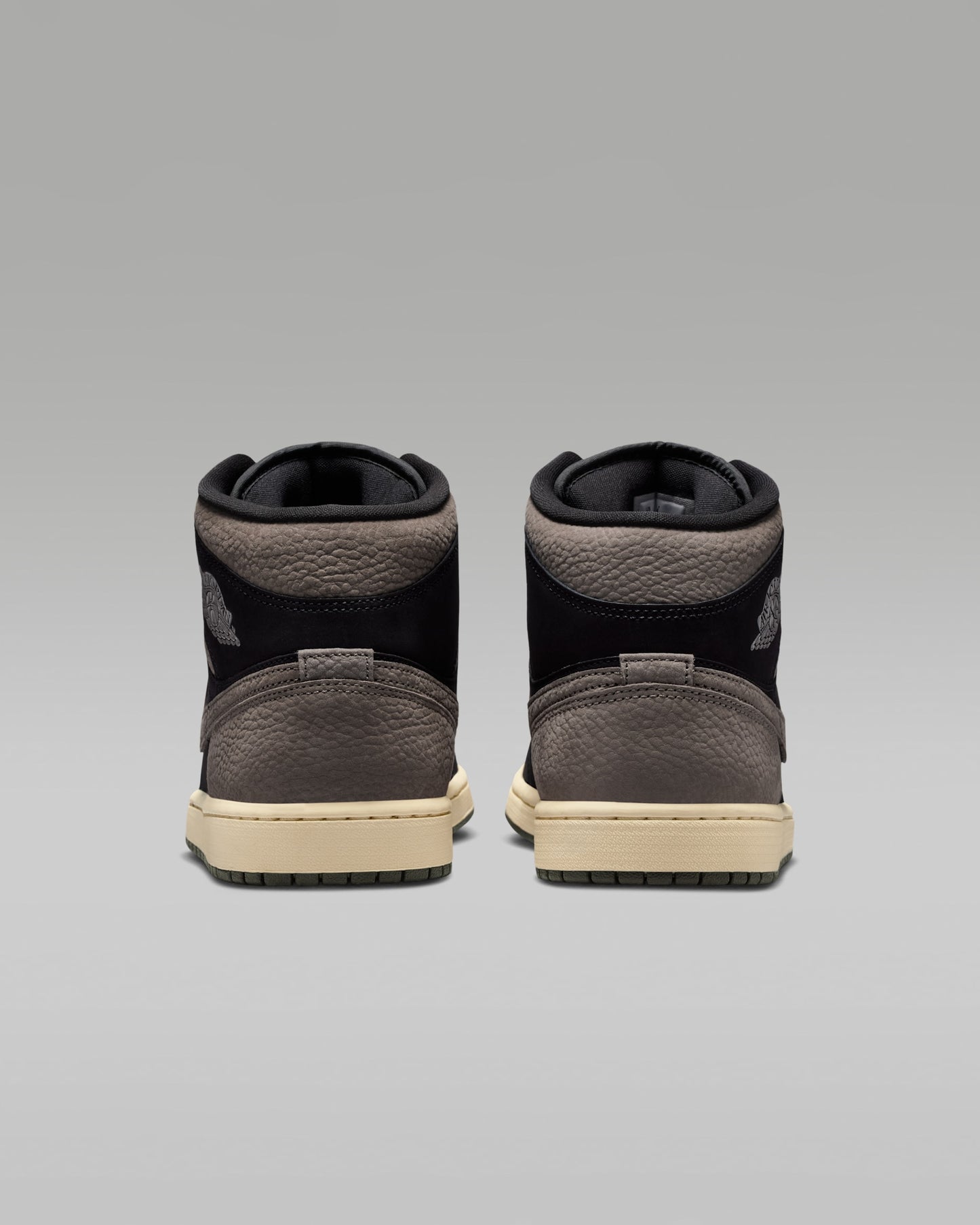 Air Jordan 1 Mid SE