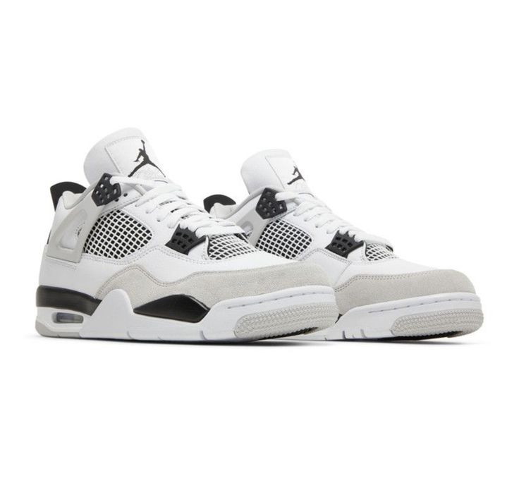 Jordan Retro 4 Military Black