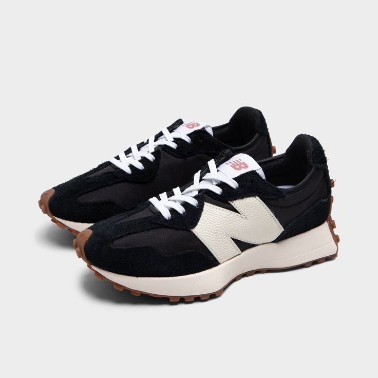 New Balance 327