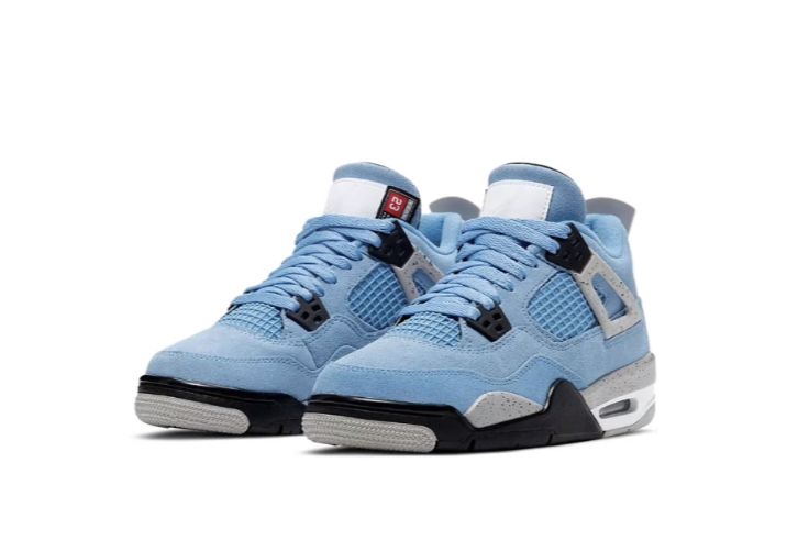 Air Jordan Retro 4 'UNC'