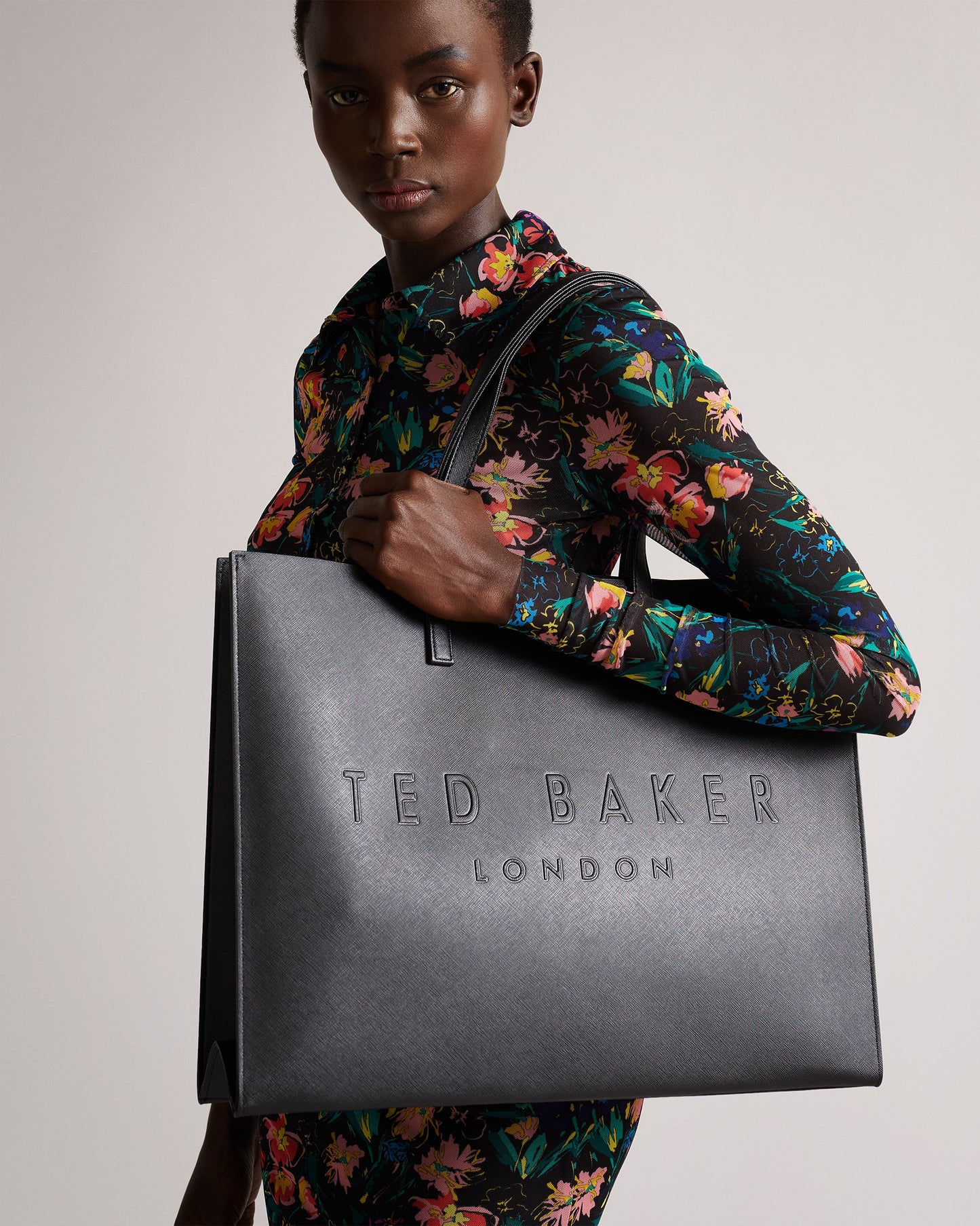 TED BAKER SUKICON: Crosshatch East West Icon Bag