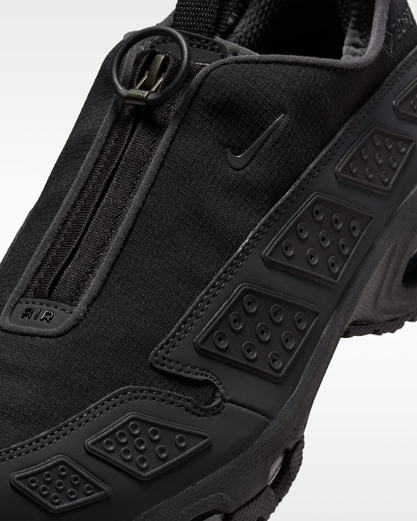 Nike Air Max SNDR GORE-TEX