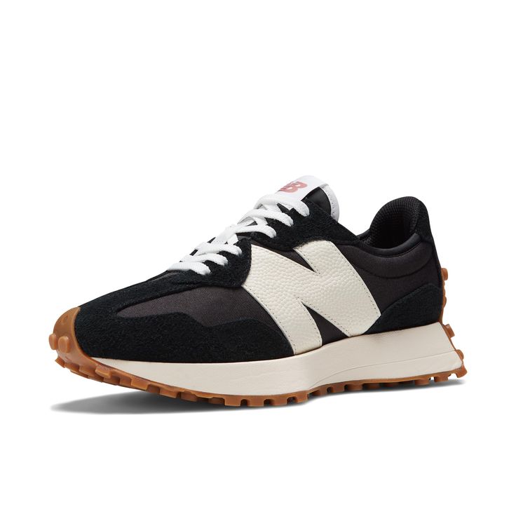 New Balance 327