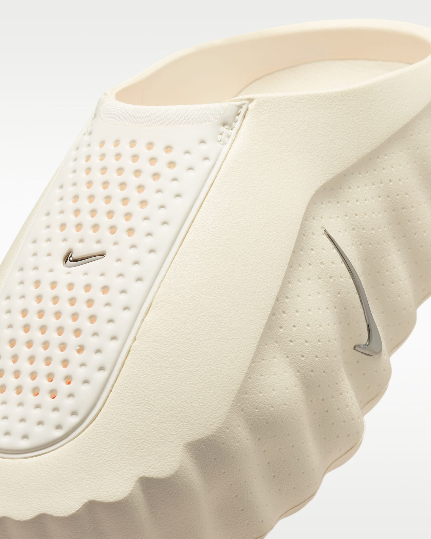 Nike Mind 001